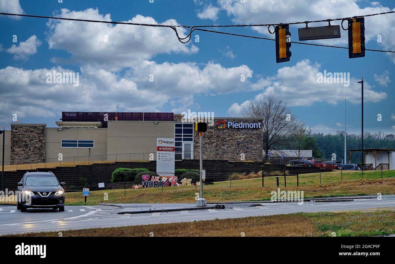Piedmont Hospital Emergency Entrance Stock Photo Alamy