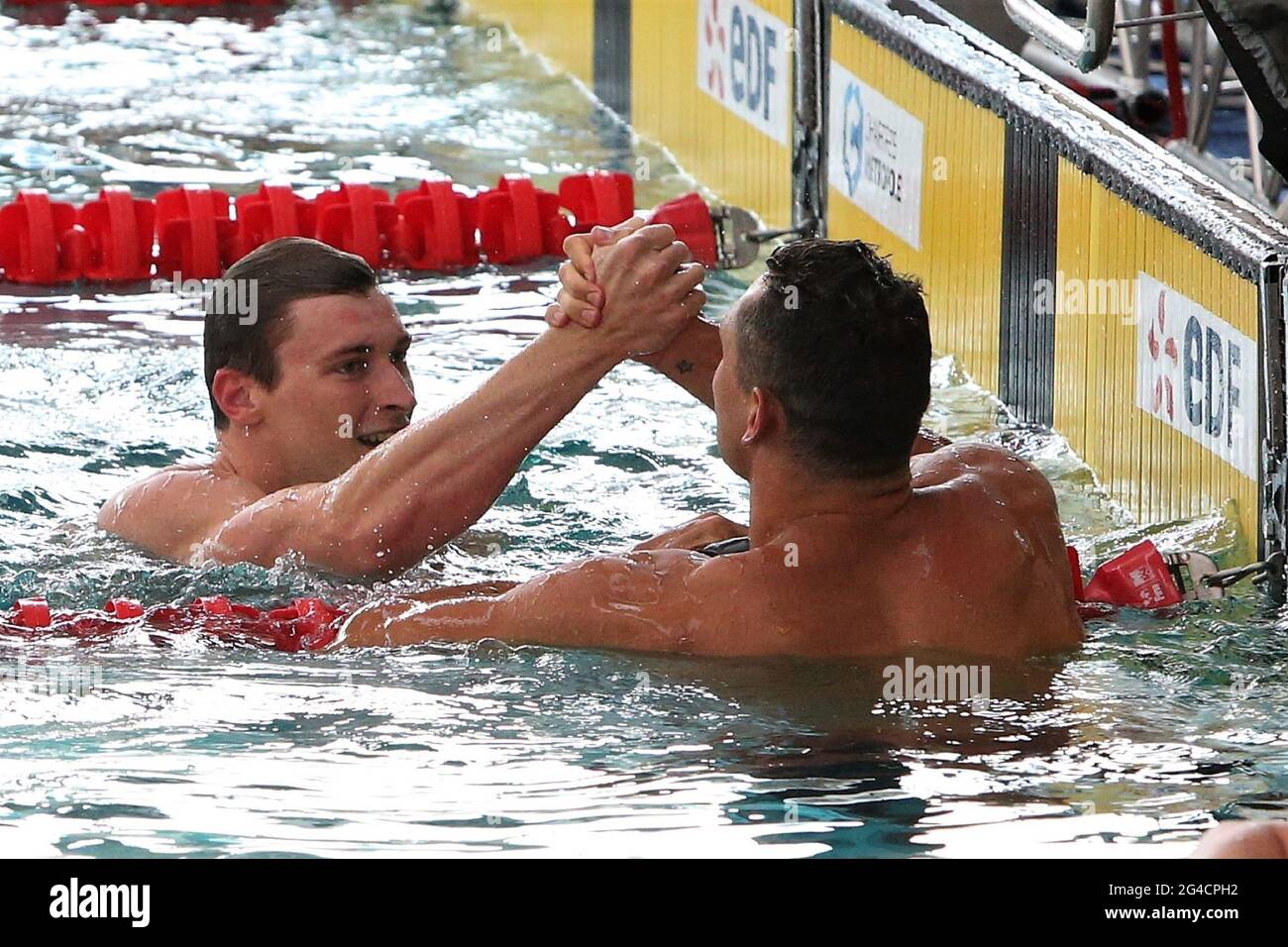 Maxime Gousset of AMIENS METROPOLE NAT.and Florent Manaudou of CN Marseille Finale 50 M Nage