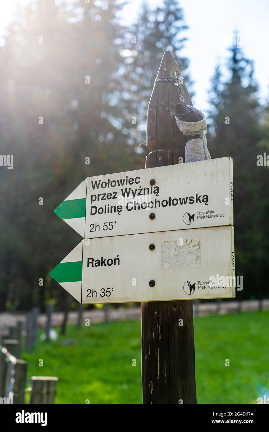 drogowskaz w Dolinie Chochołowskiej Stock Photo