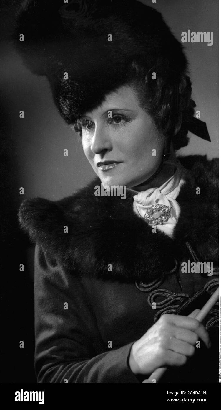 Wagener, Hilde, 26.9.1904 - 16.12.1992, German - Austrian actress, Vienna, circa 1940, ADDITIONAL-RIGHTS-CLEARANCE-INFO-NOT-AVAILABLE Stock Photo