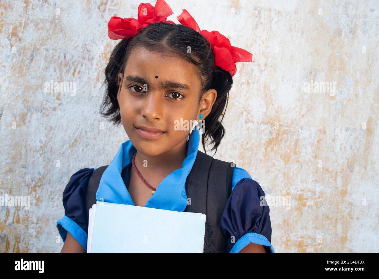 Indian schoolgirl hi-res stock photography and images - Alamy