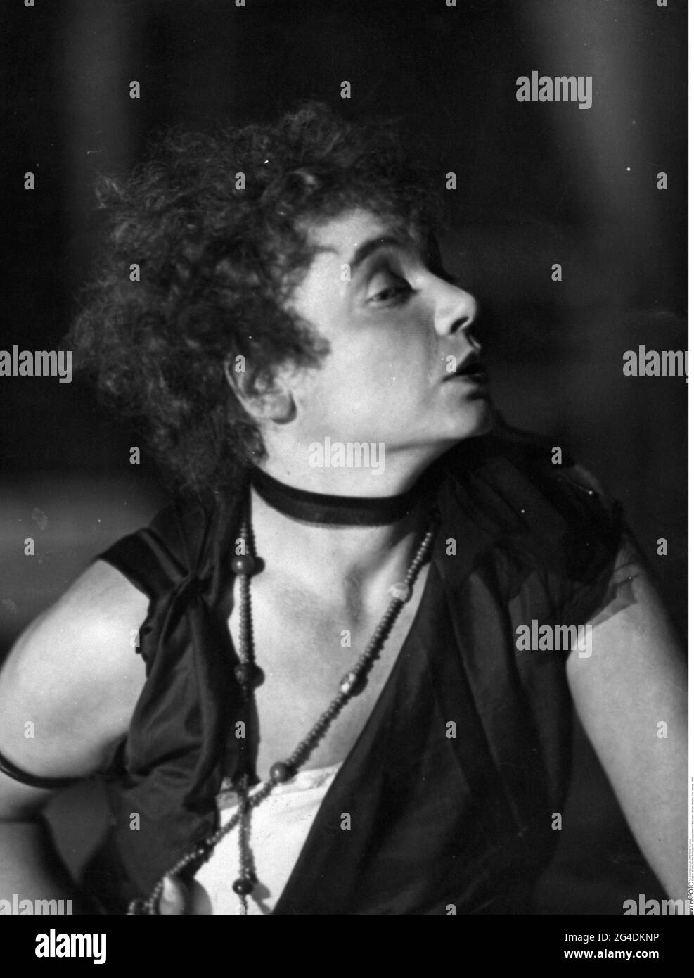 Helen Ruth Mann Woman 1930s profile hi-res stock photography and images - Alamy