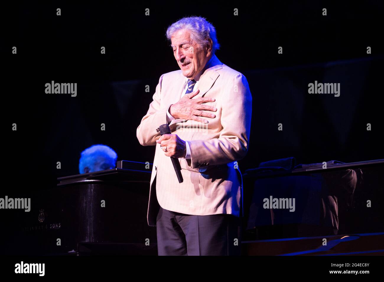 Tony Bennett performing at the Royal Albert Hall in London. Stock Photo