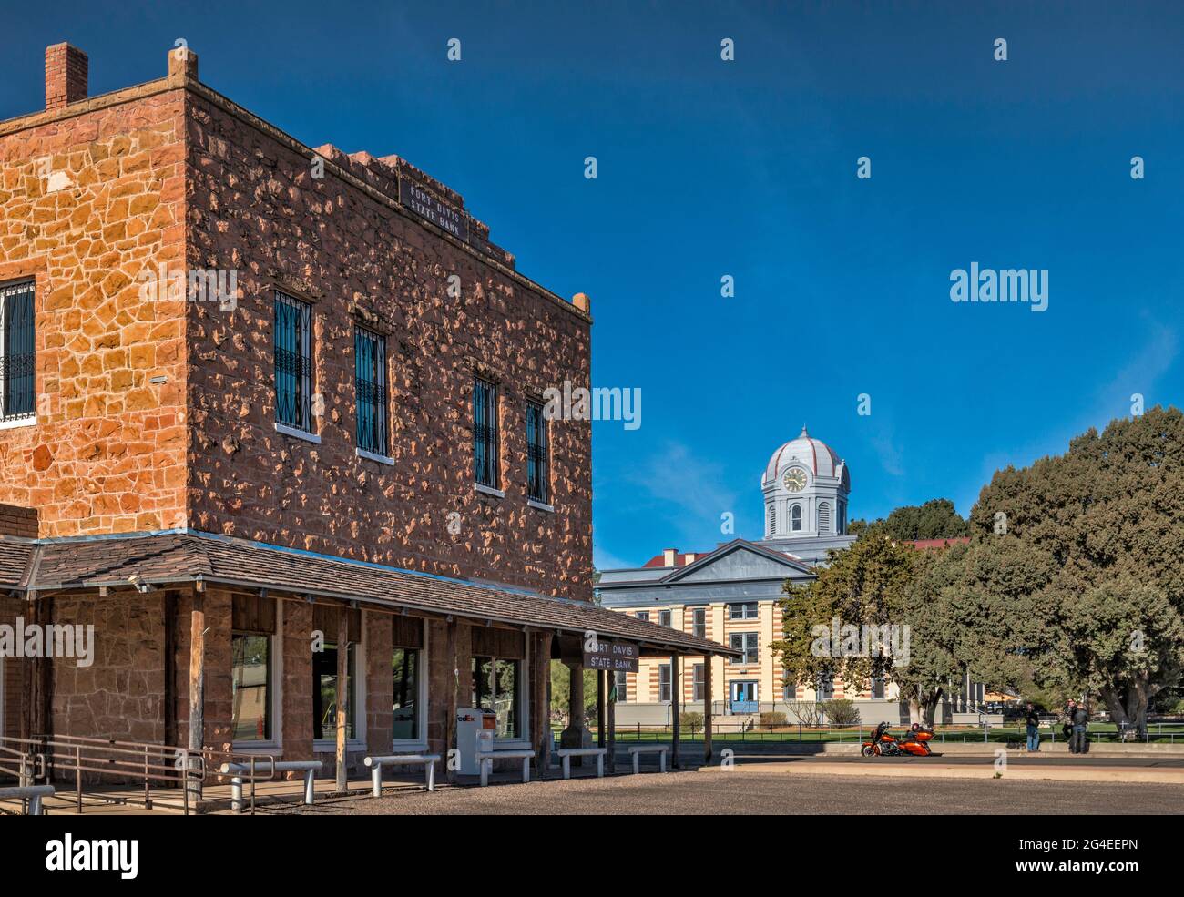 Fort davis state bank hires stock photography and images Alamy