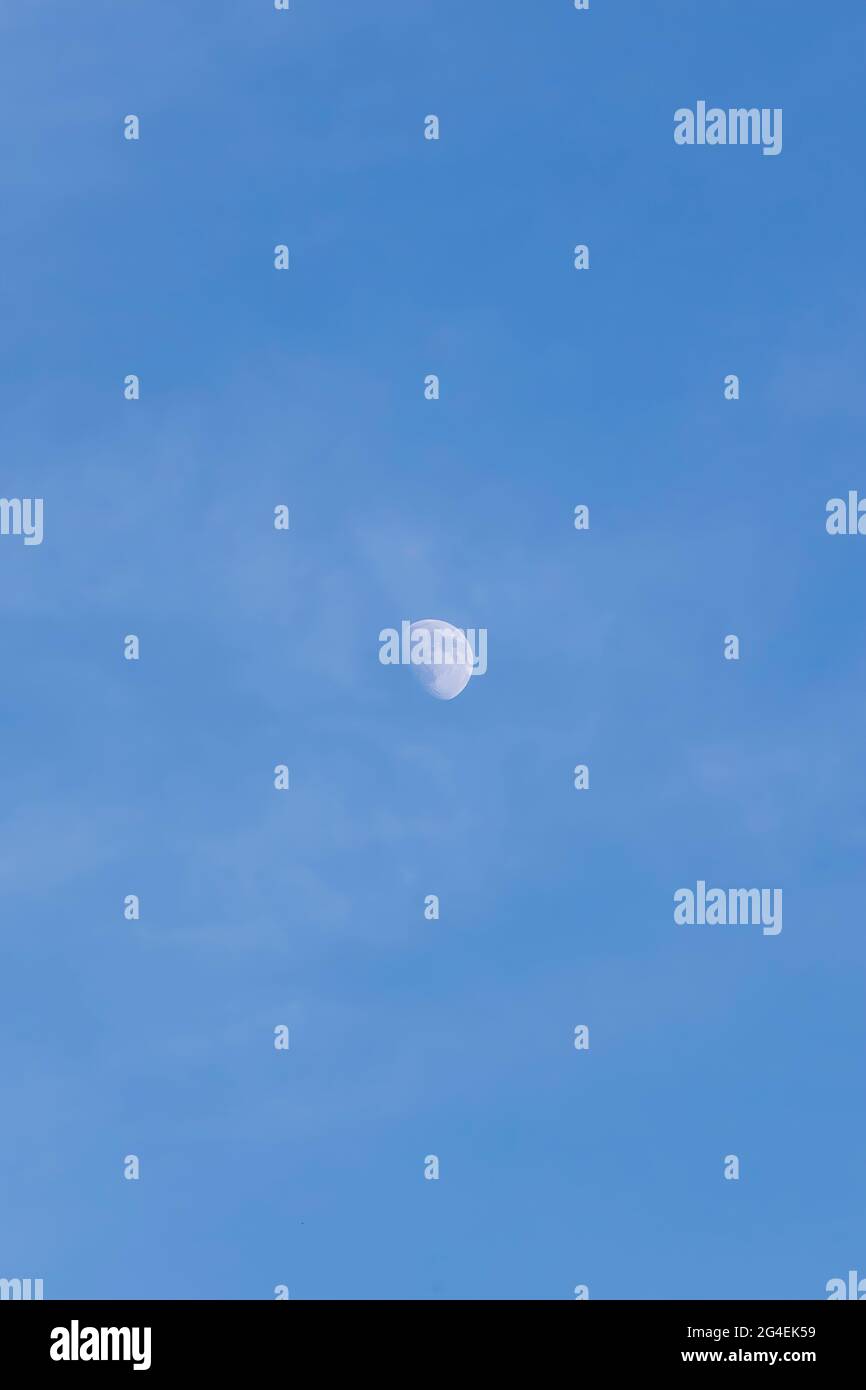 Shot of the moon hi-res stock photography and images - Alamy