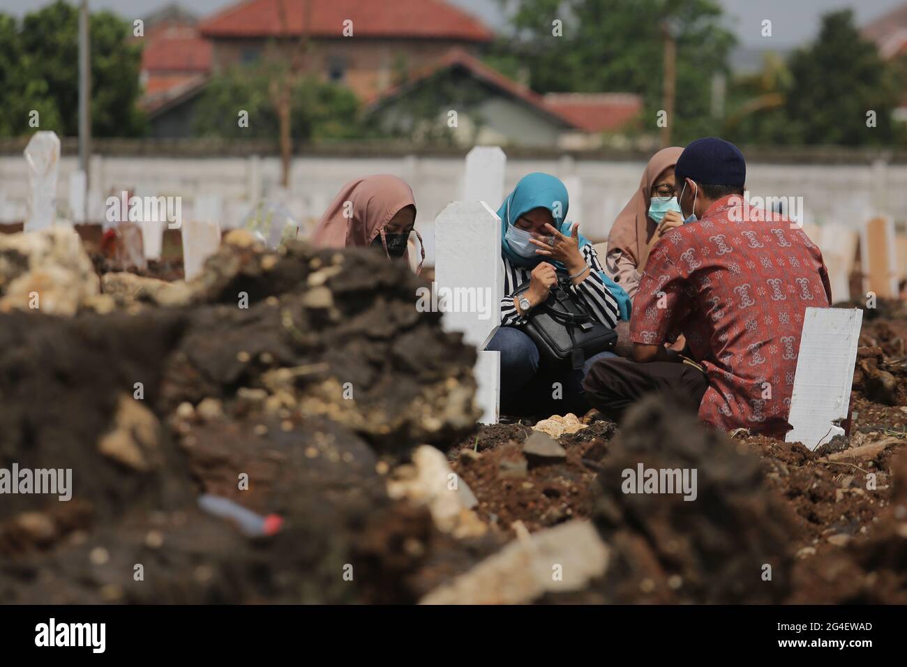 Jakarta, Indonesia. 21st June, 2021. Covid19 Funeral at Rorotan Public Cemetery, Cilincing