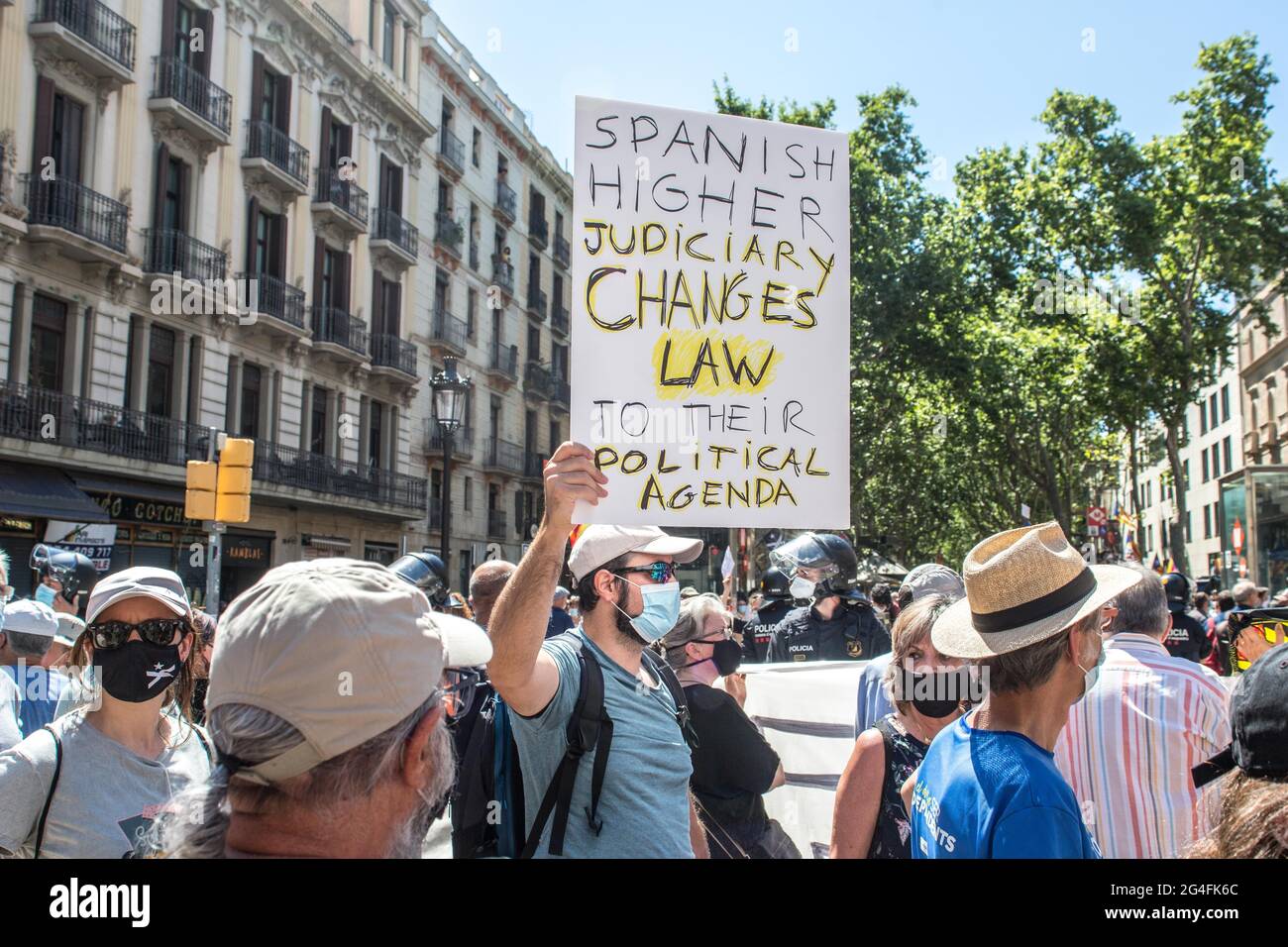 June 21, 2021, Barcelona, Catalonia, Spain: Hundreds of Catalan independentistas have demonstrated this Monday, June 21, in Las Ramblas in Barcelona, in front of the Gran Teatre del Liceu (Great Theater of the Lyceum), shielded by many policemen, to protest the visit of the President of the Spanish Government, Pedro Sanchez, who has held a conference entitled ''Reunion: a project for the future for all of Spain'', with the expectation of an imminent granting of pardons for the independence leaders in prison. The protesters protested to denounce that the repression against the Catalan independe Stock Photo