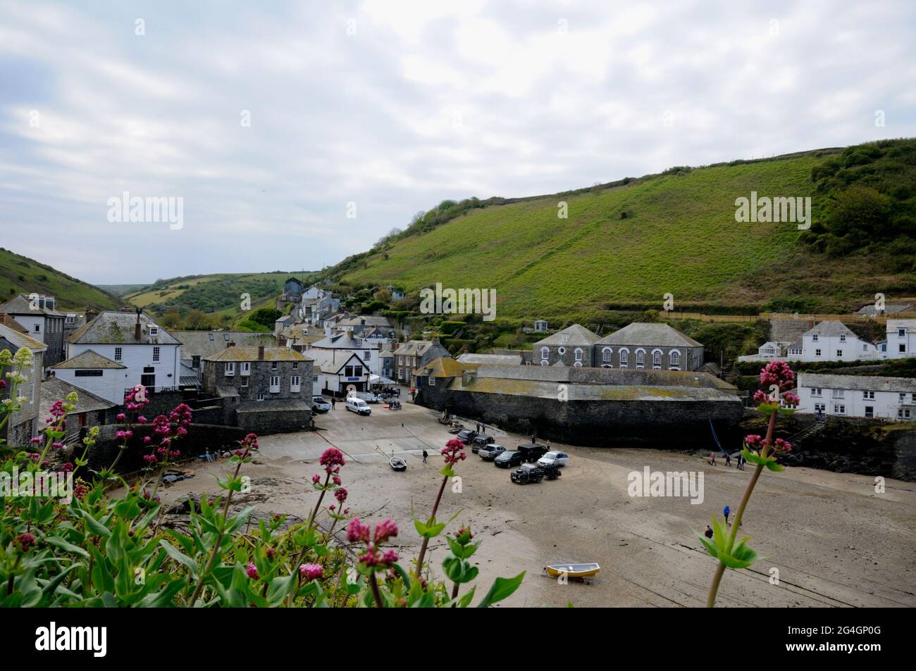 Port Isaac Harbour in North Cornwall Stock Photo Alamy