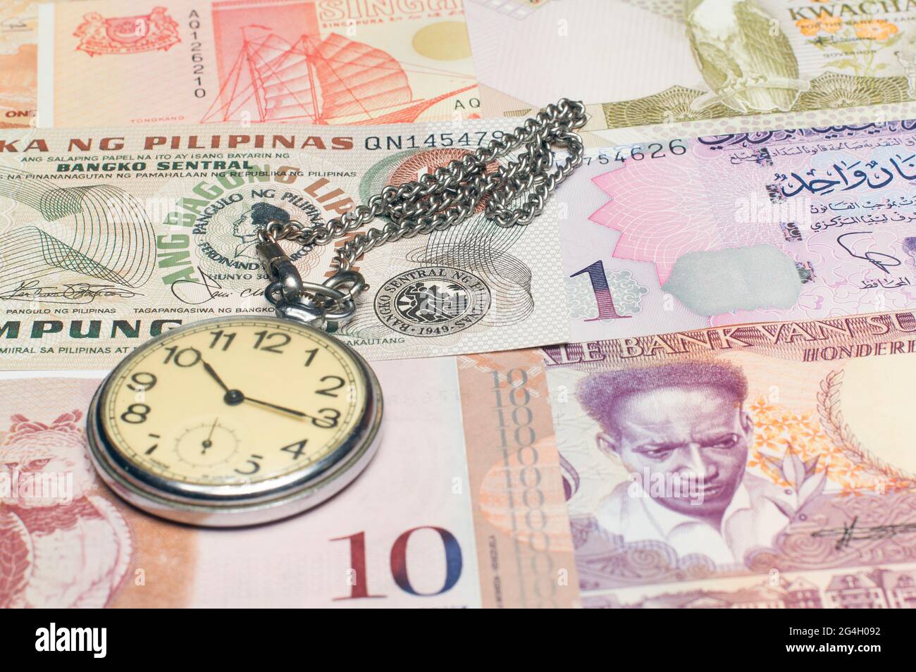 Serial number chain hi-res stock photography and images - Alamy