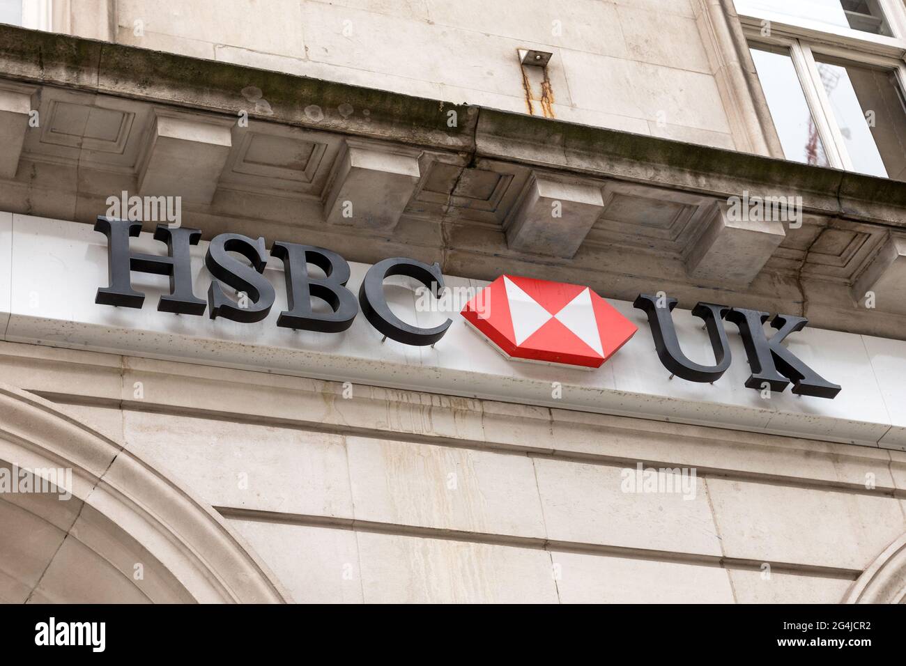 London Uk 22nd June 21 Hsbc Uk Logo Is Seen At One Of Their Branches On New Bond Street In London Photo By Belinda Jiao Sopa Images Sipa Usa Credit Sipa Usa Alamy Live News