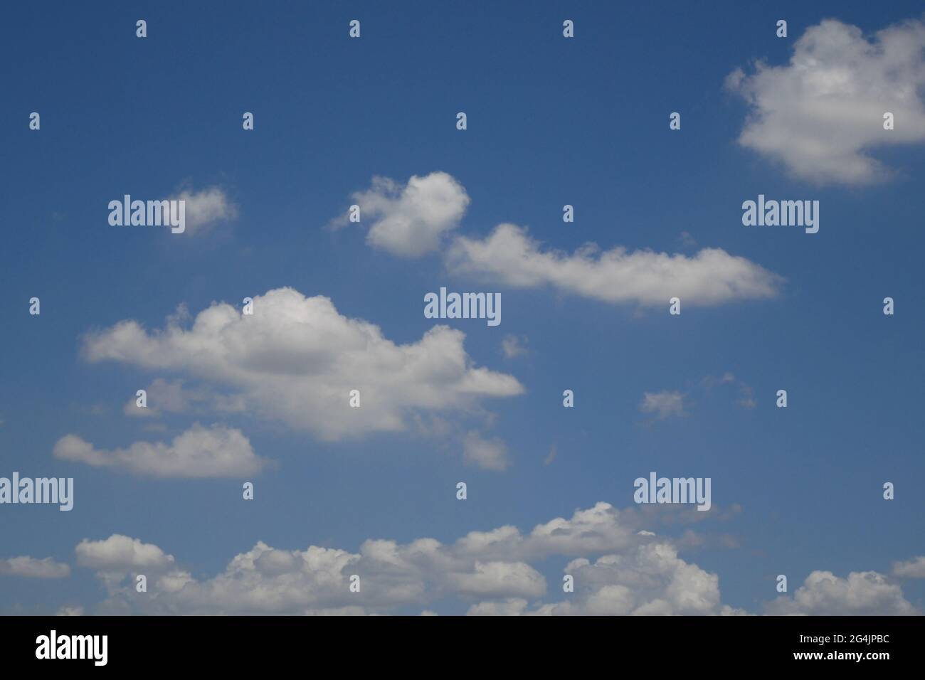 Blue beautyful sky white hi-res stock photography and images - Alamy