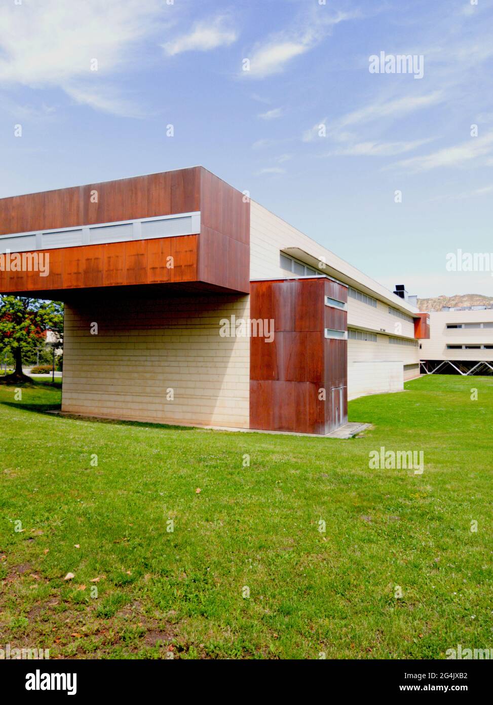 Natural view of modern architecture under a clear blue sky Stock Photo ...