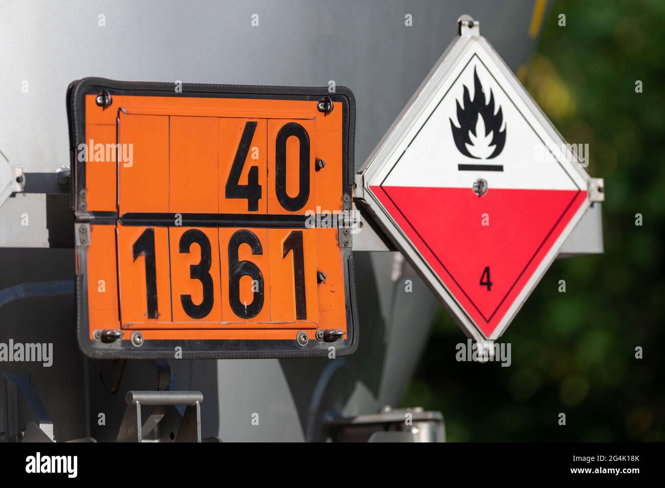 Dangerous goods marking for coal or carbon black , of animal or vegetable origin - UN 1361 - Hazard number. 40 Stock Photo