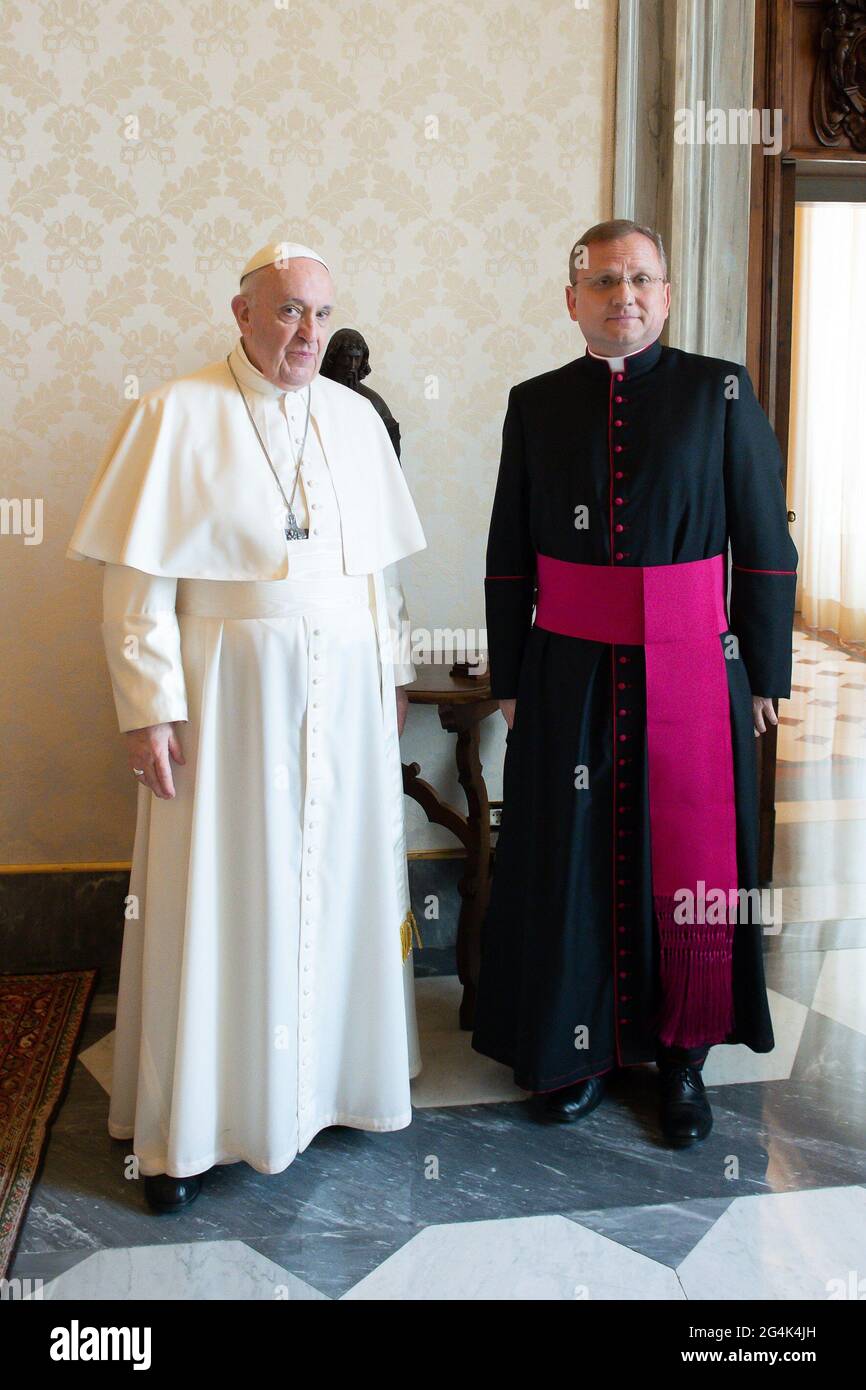 Rome, Italy. 21st June, 2021. JUNE 21, 2021 : Pope Francis received this morning in Audience Monsignor Janusz Urbańczyk, Permanent Representative to the International Atomic Energy Agency (A.I.E.A.), at the United Nations Office and Specialized Institutions in Vienna, at the United Nations Industrial Development Organization (UNIDO); and at the Organization for Security and Cooperation in Europe (OSCE), in the Vatican. Credit: Independent Photo Agency/Alamy Live News Stock Photo