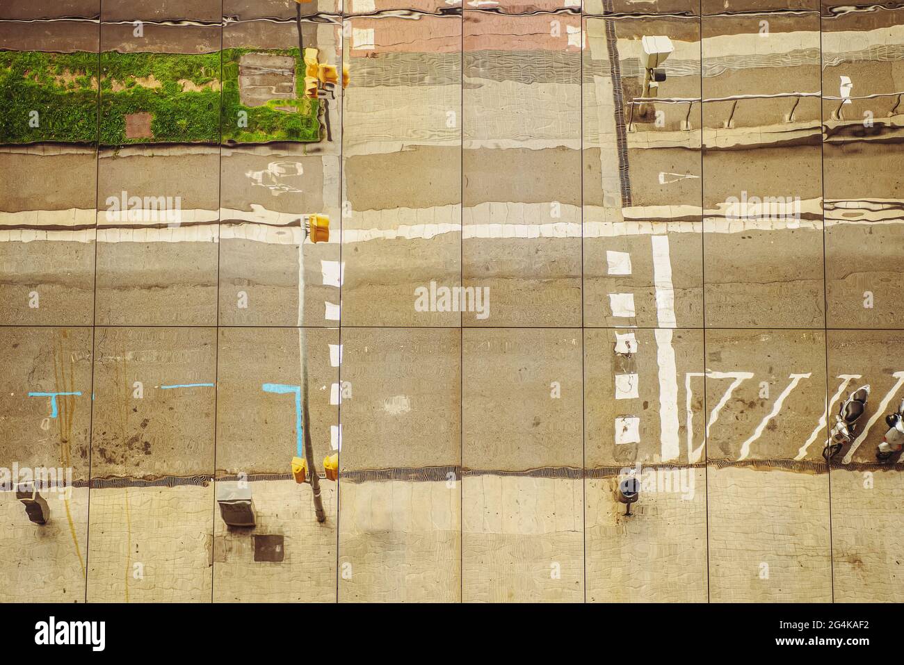 Crossroad Crosswalk High Resolution Stock Photography and Images - Alamy