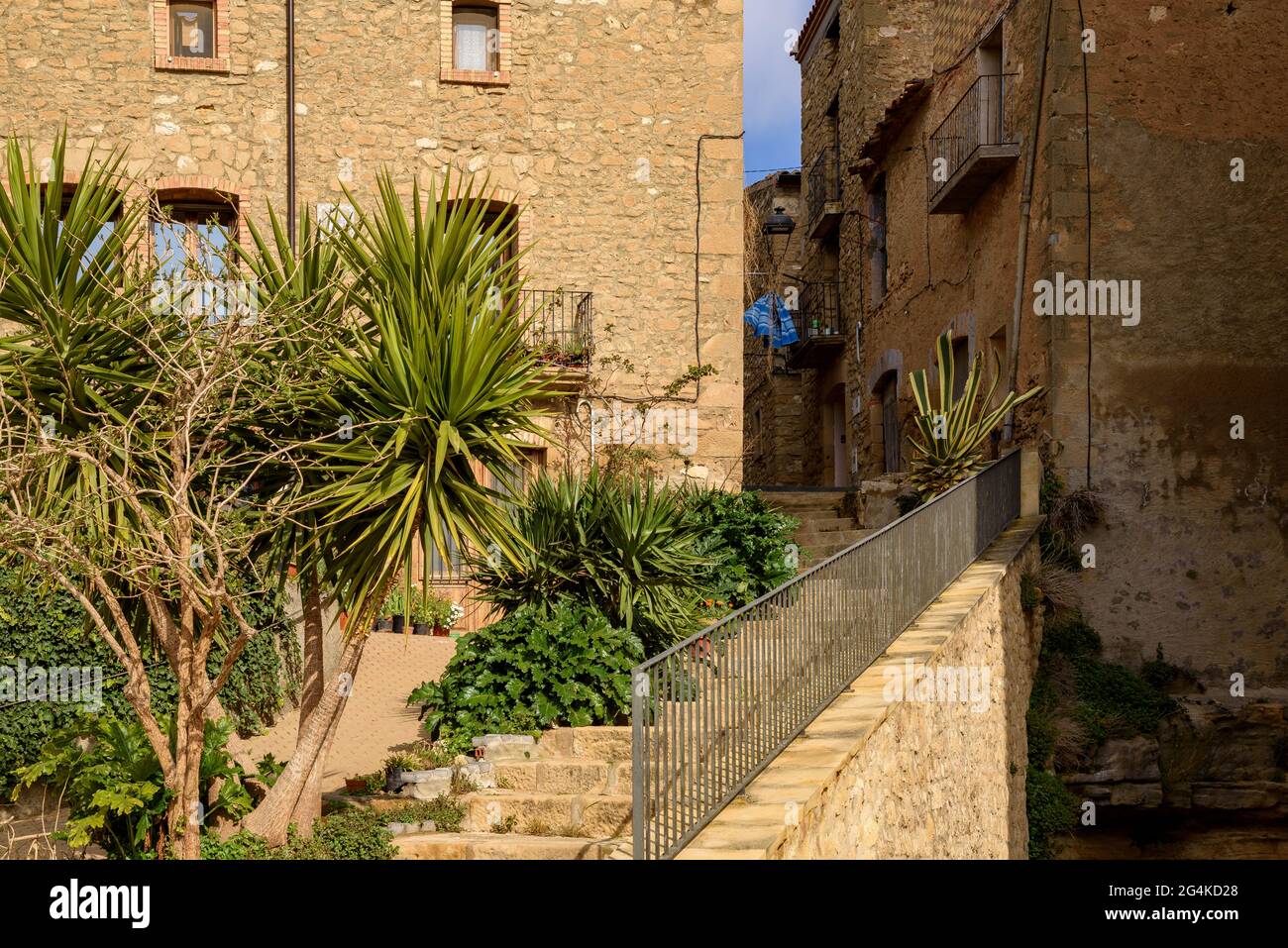Streets and details of the old town of Batea (Terra Alta, Tarragona, Catalonia, Spain) ESP: Calles y detalles del casco antiguo de Batea (Cataluña) Stock Photo