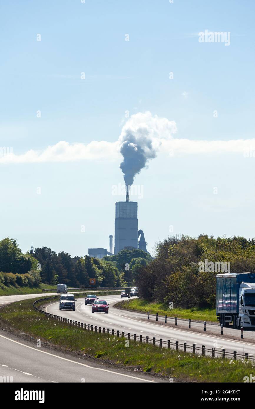 Tarmac Cement Plant seen from near Dunbar with the A1 in the foreground Stock Photo