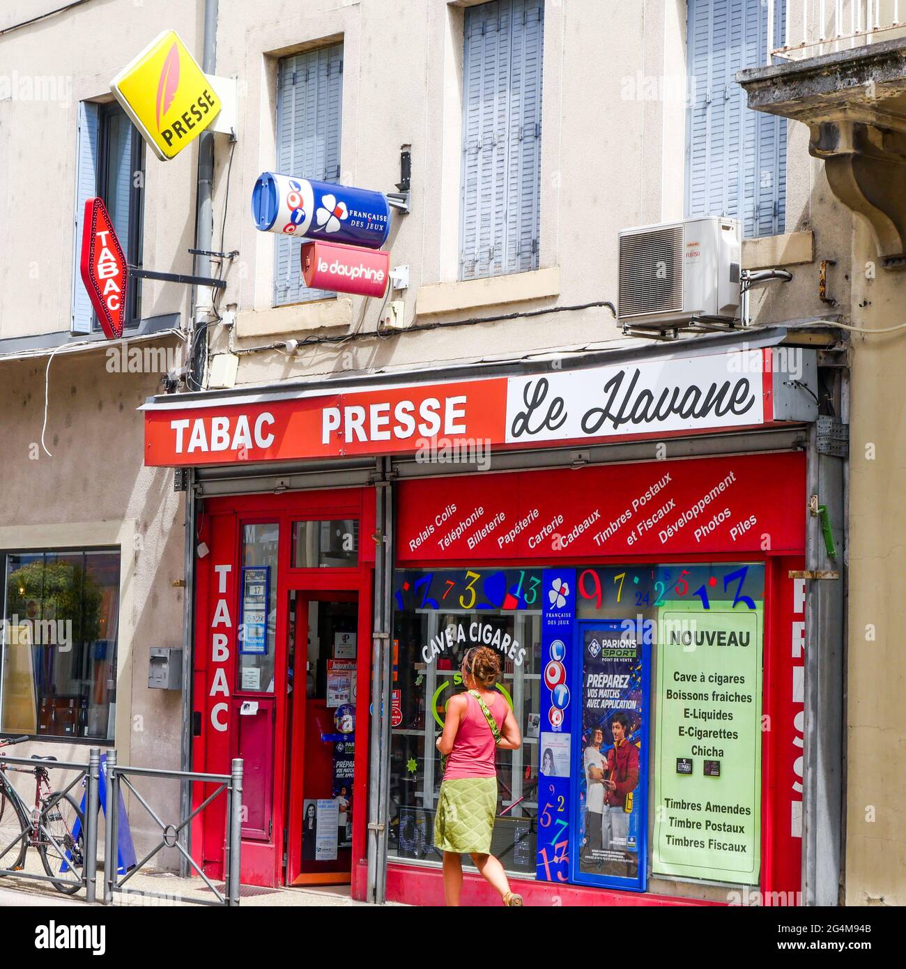 Press and tobacco shop, Tain l'Hermitage, Drôme, AURA Region, France Stock  Photo