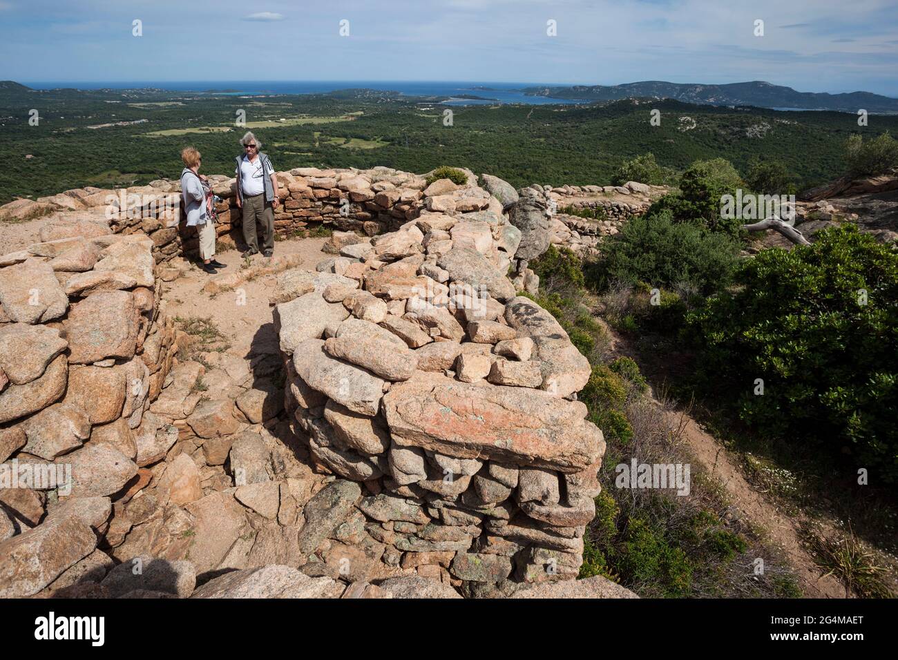 FRANCE (2A). CORSICA, CORSE DU SUD,  TREKKING, HIKING. WALK TO THE FAMOUS CASTELLU D'ARAGHJU, LEGACY OF A PREHISTORIC ERA, 5000 YEARS AGO. Stock Photo