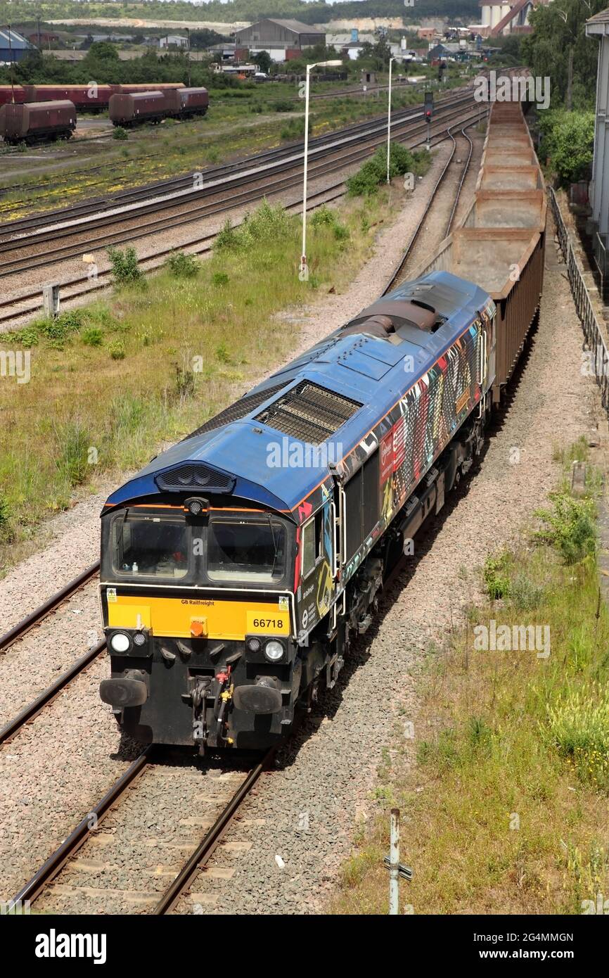 GB Railfreight Class 66 loco 66718 hauling the 6M59 1402 Scunthorpe Roxby Gullet to Collyhurst St (Manchester) service through Scunthorpe on 22/6/21. Stock Photo