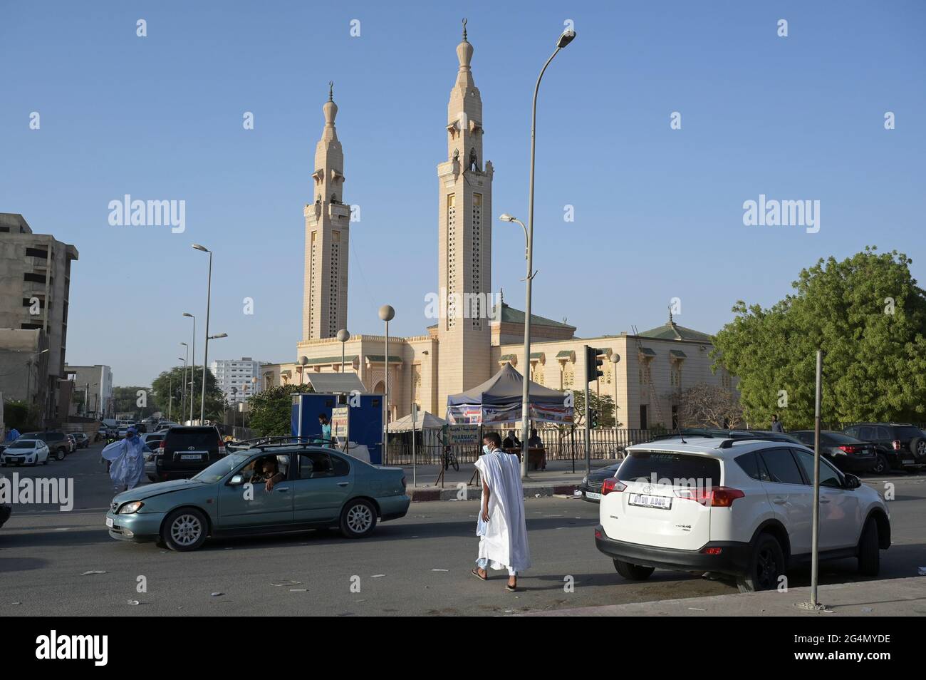 MAURITANIA, Nouakchott, saudi mosque in city center / MAURETANIEN, Nuakschott, Saudi Moschee Stock Photo