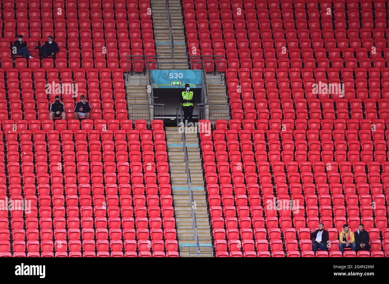 Soccer Football - Euro 2020 - Group D - Czech Republic v England - Wembley Stadium, London, Britain - June 22, 2021 General view of fans inside the stadium before the match Pool via REUTERS/Neil Hall Stock Photo