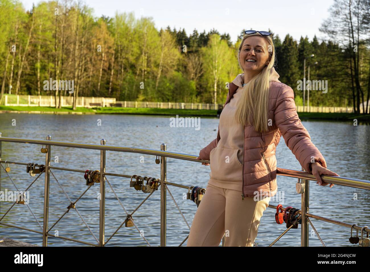 Plump lady hi-res stock photography and images - Alamy