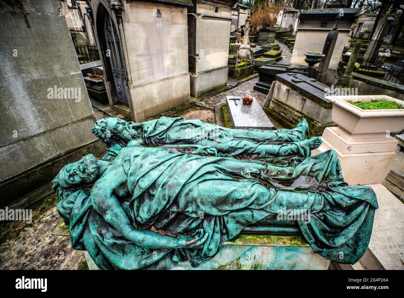 The grave of Joseph Croce-Spinelli and Théodore Sivel, balloonists who died after suffocating in a world record attempt to climb highest in a balloon. Stock Photo