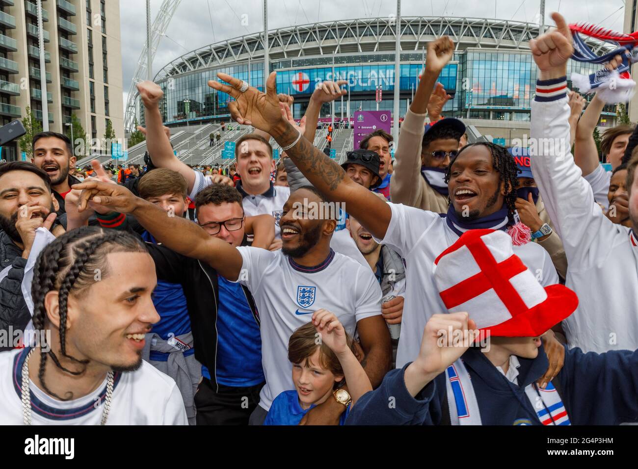 Karl dominic wilson hires stock photography and images Alamy