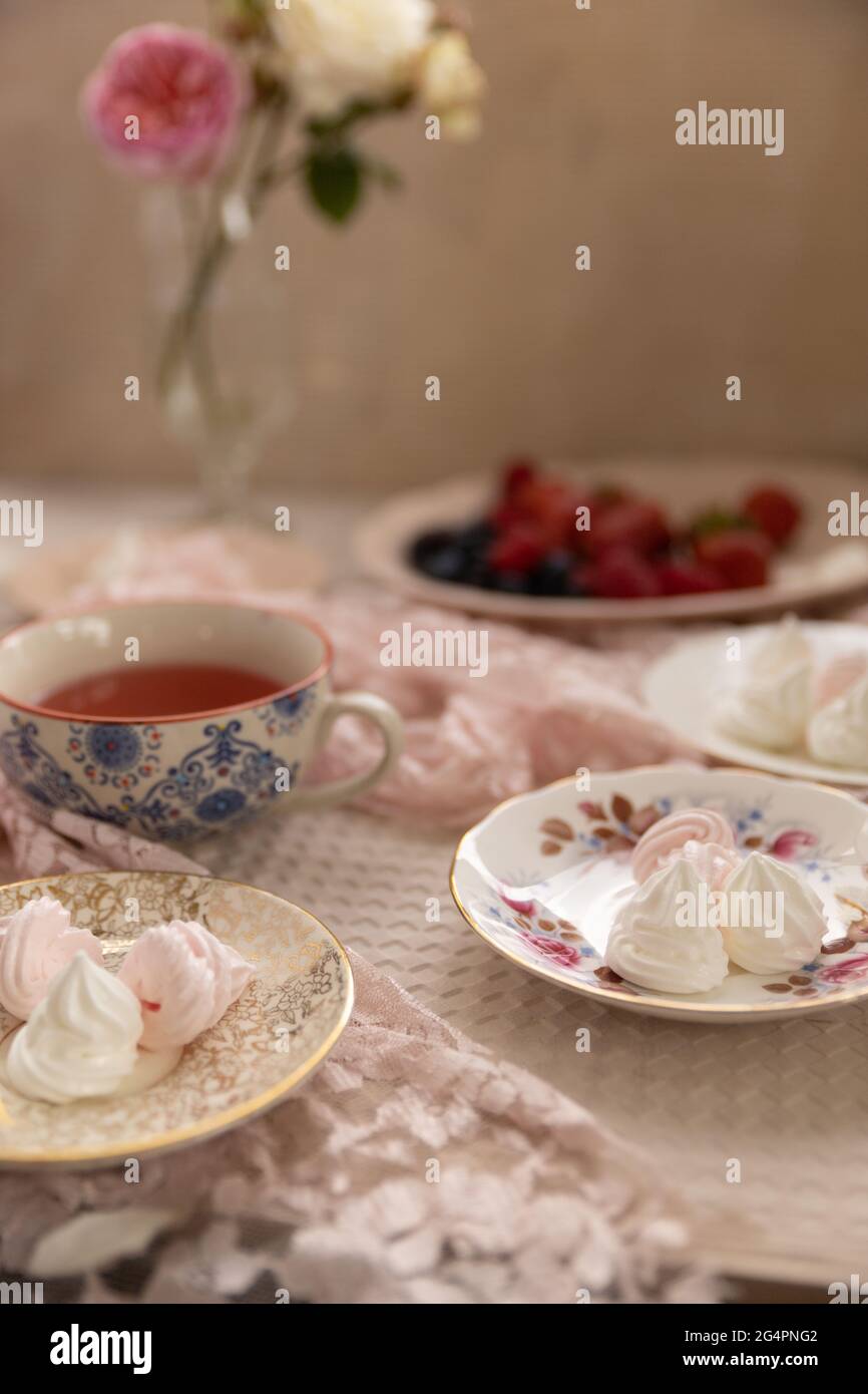 Ladies Lunch Vintage High Resolution Stock Photography And Images Alamy Ladies Lunch Vintage High Resolution Stock Photography And Images Alamy