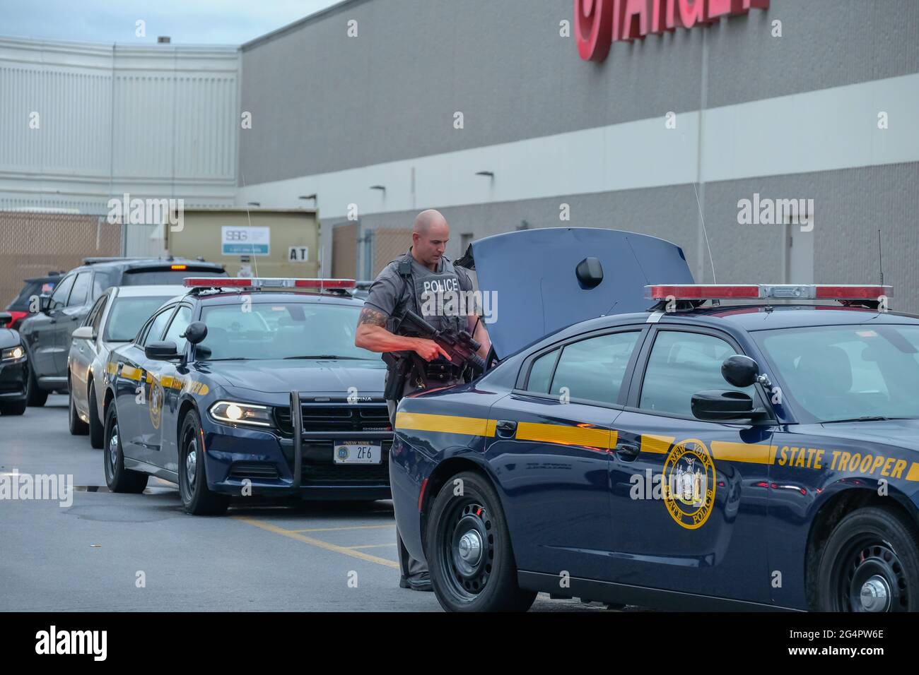 Middletown, United States. 22nd June, 2021. Police officers respond to