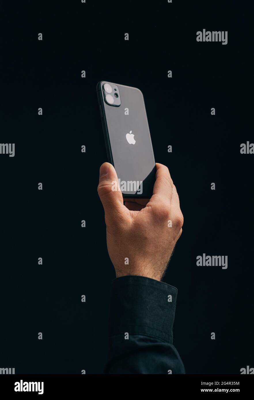 947 Background Black On Iphone 11 Pictures My