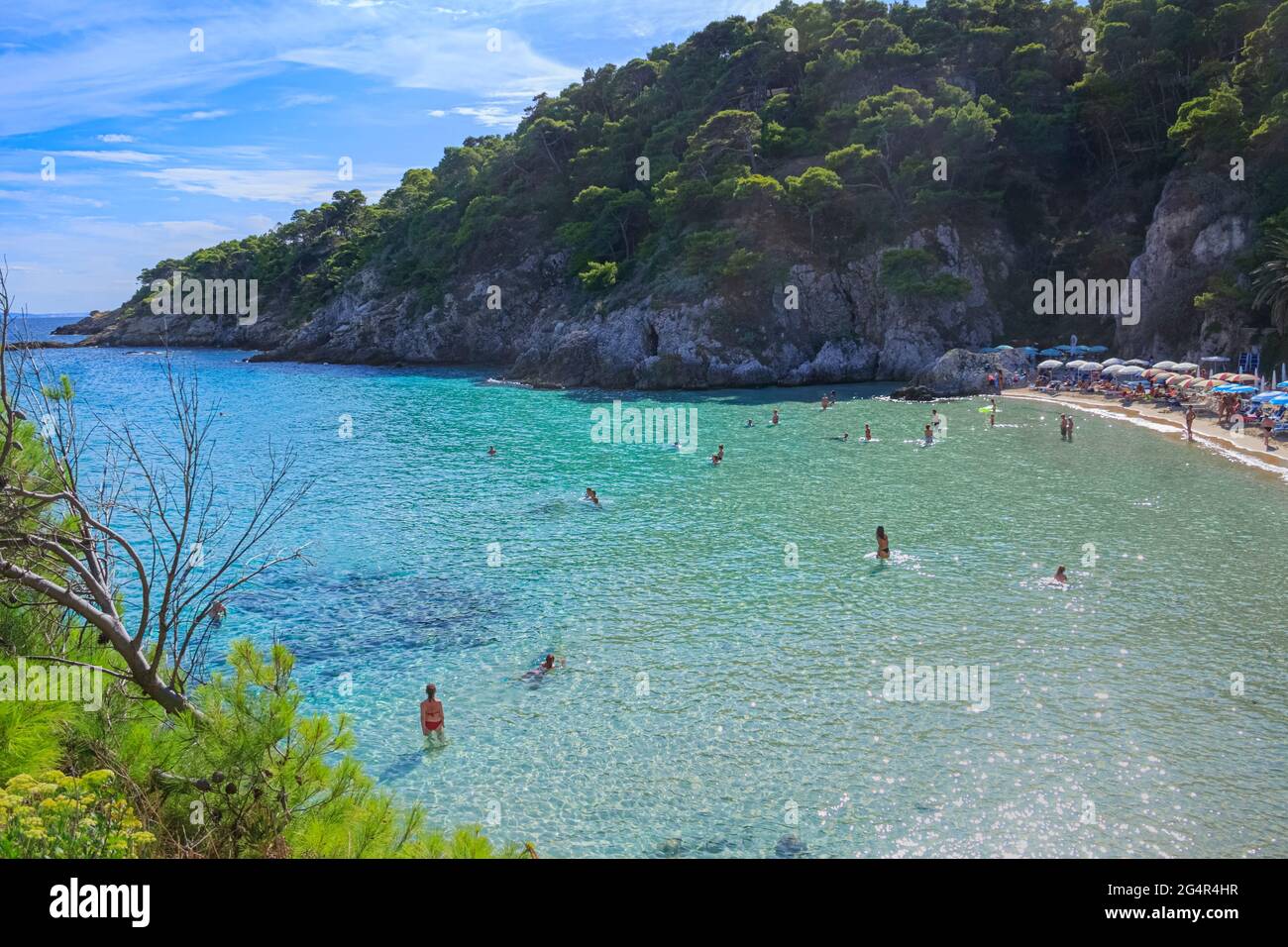 Summertime: Tremiti Islands' archipelago. San Domino island: Cala of Arenas  (Cala delle Arene ).Gargano National Park (Apulia) ITALY. Stock Photo