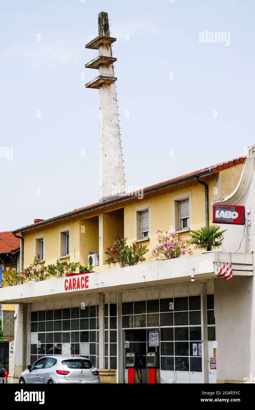 Vintage Gas station located along former RN7, Mythic road of French