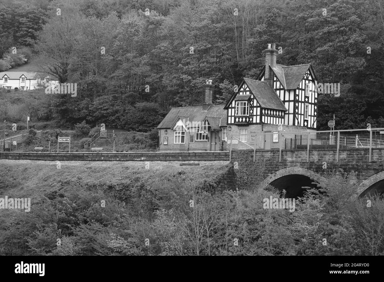 Berwyn railway station and viaduct Llangollen North Wales Stock Photo Alamy