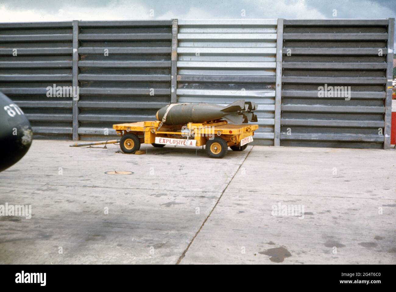 USAF United States Air Force Allzweckbombe M 117 - General Purpose Bomb M117 Stock Photo