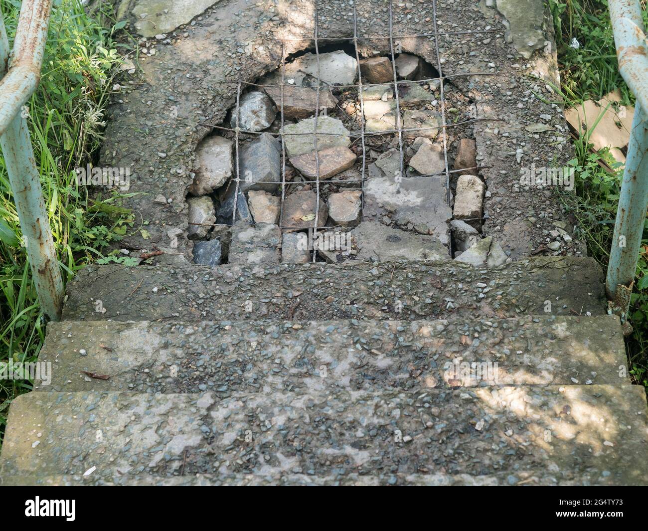 Old And Broken Staircase Overgrown With Grass Outdoors Stock Photo Alamy