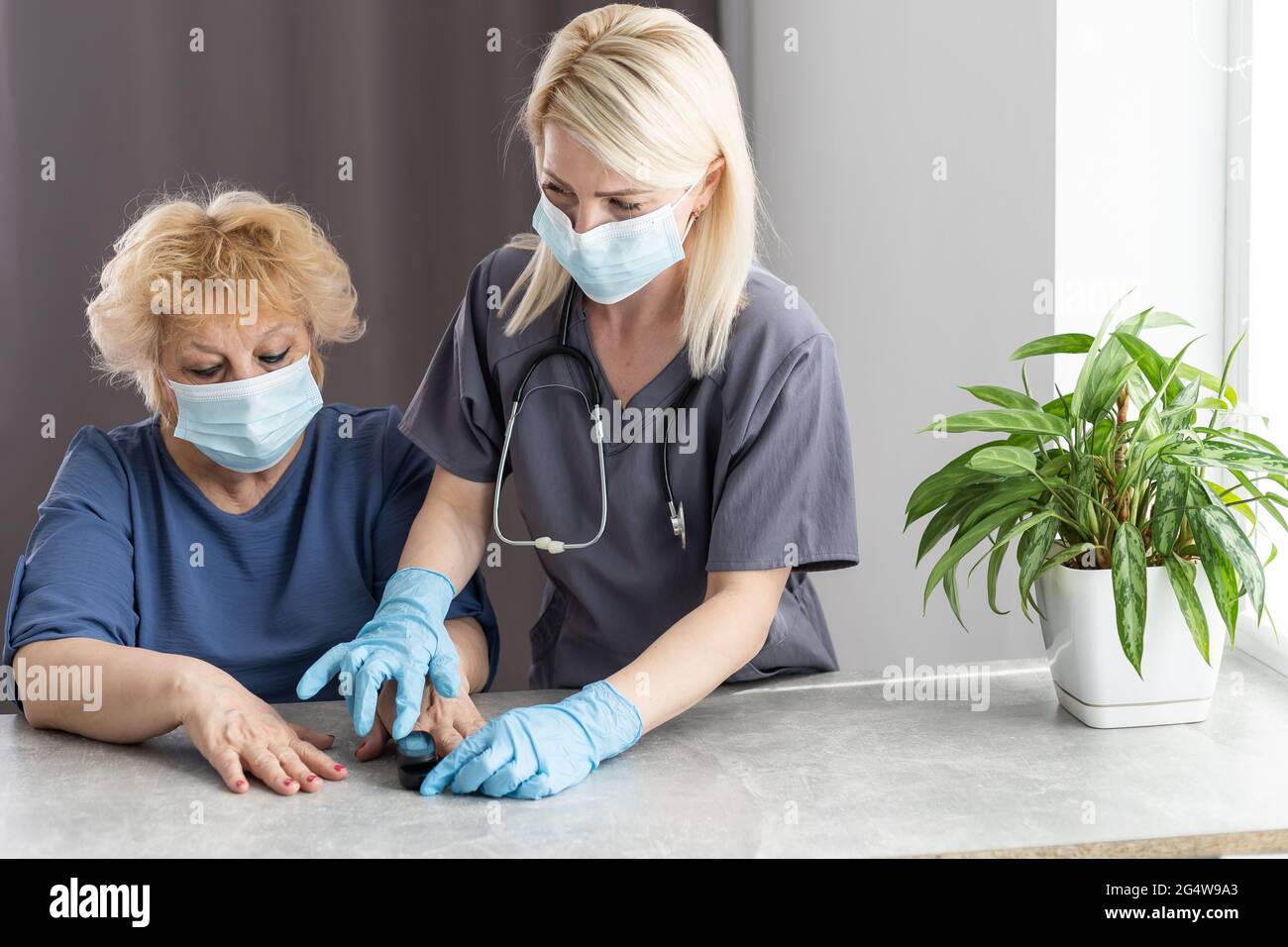 Elderly Health Assessment High Resolution Stock Photography And Images Alamy