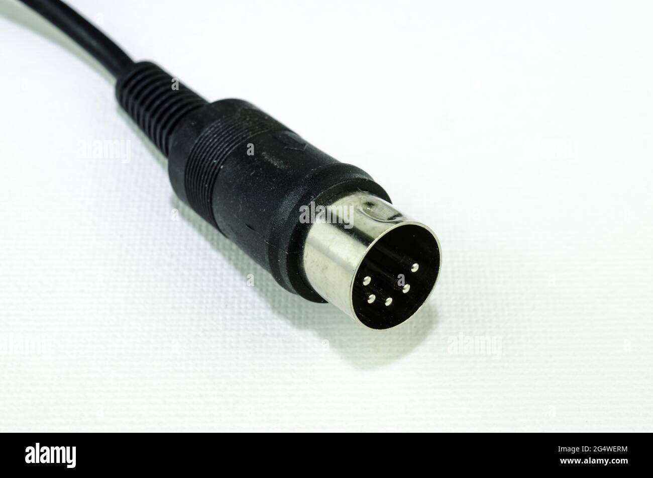 5 pin din connector hi-res stock photography and images - Alamy