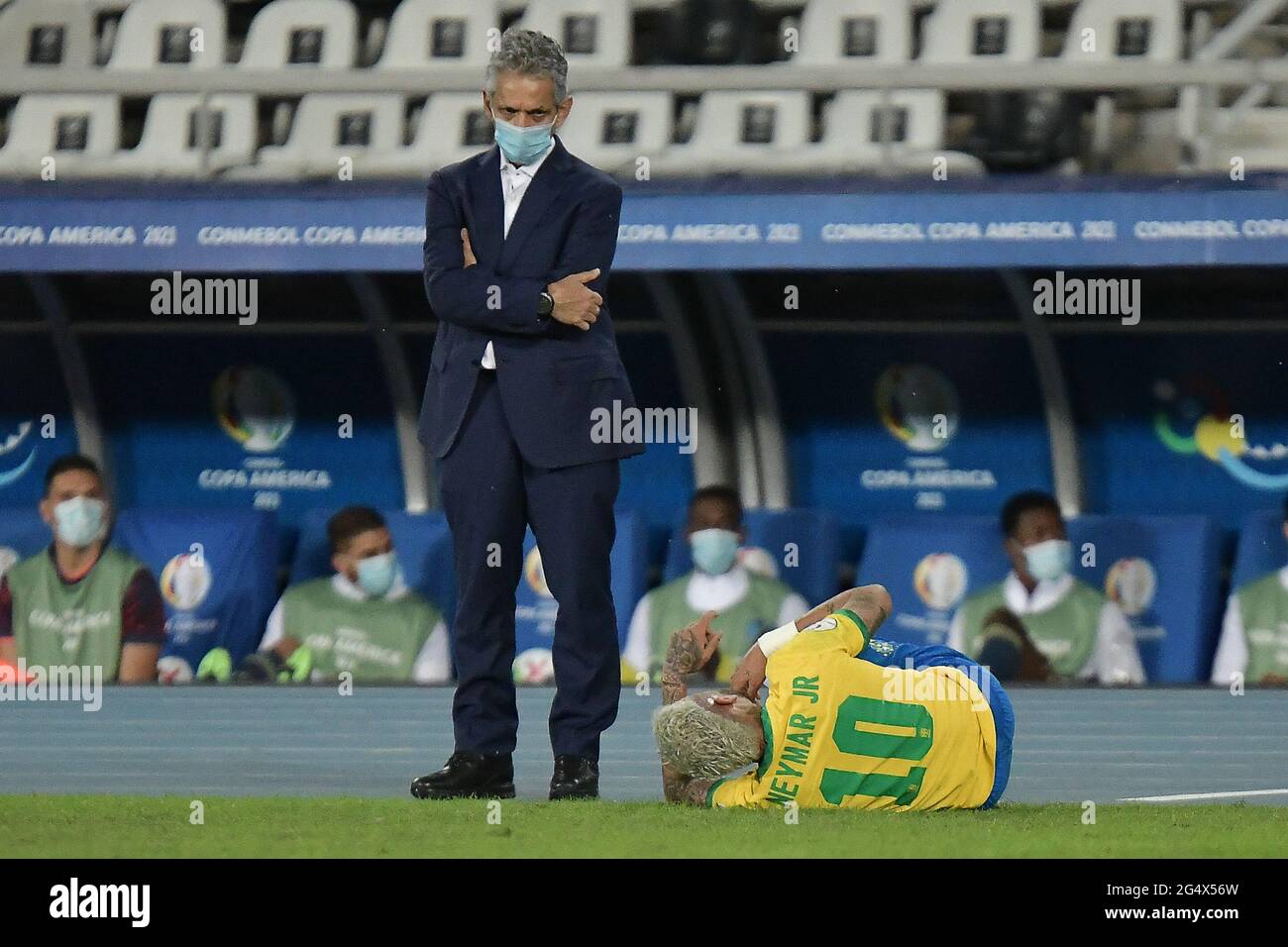 Rio de Janeiro, Brazil. 23th June 2021; Nilton Santos Stadium, Rio de Janeiro, Brazil; Copa America, Brazil versus Colombia; Colombia manager Reinaldo Rueda observes Neymar of Brazil injured on the pitch Credit: Action Plus Sports Images/Alamy Live News Stock Photo