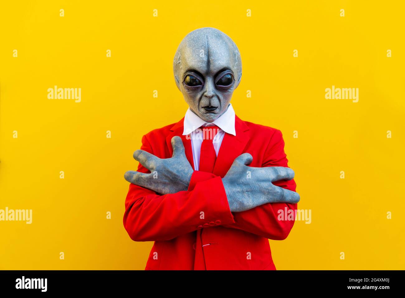 Alien costume hi-res stock photography and images - Page 2 - Alamy