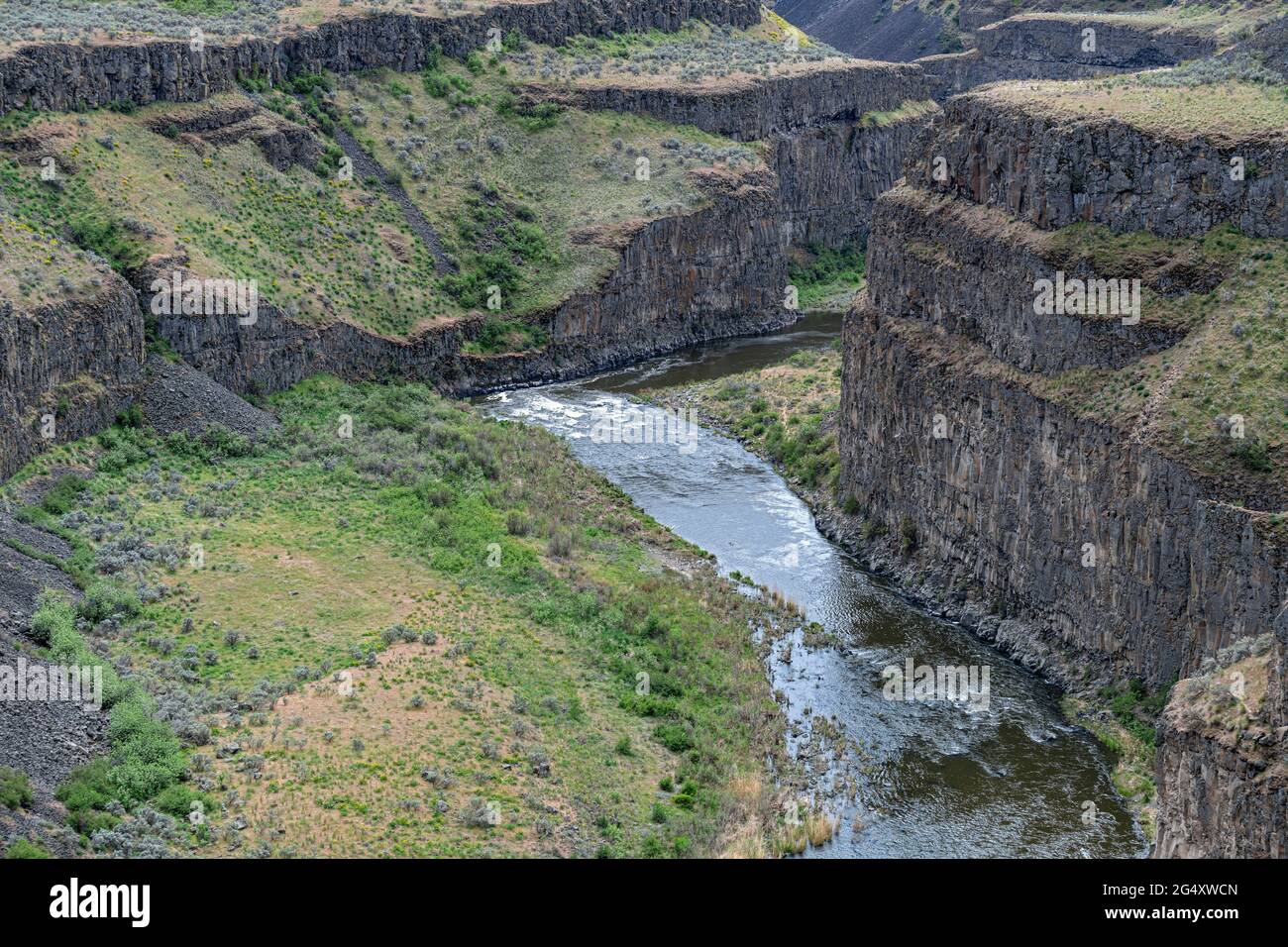 The Palouse river flows through ancient cliffs at Palouse Falls State