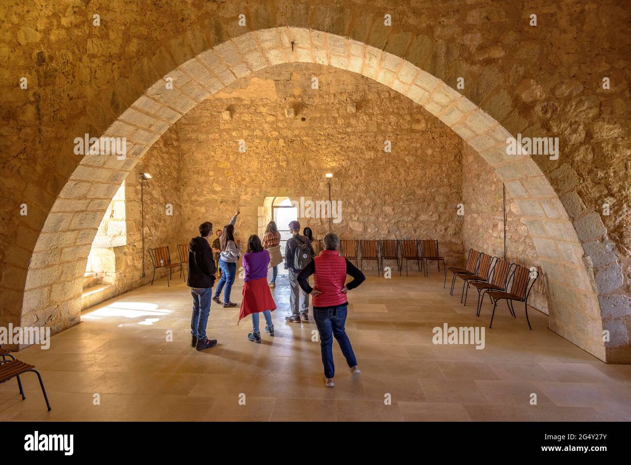 Interior room of the keep of the Ulldecona castle (Tarragona, Catalonia, Spain) ESP: Sala interior de la torre del homenaje del castillo de Ulldecona Stock Photo