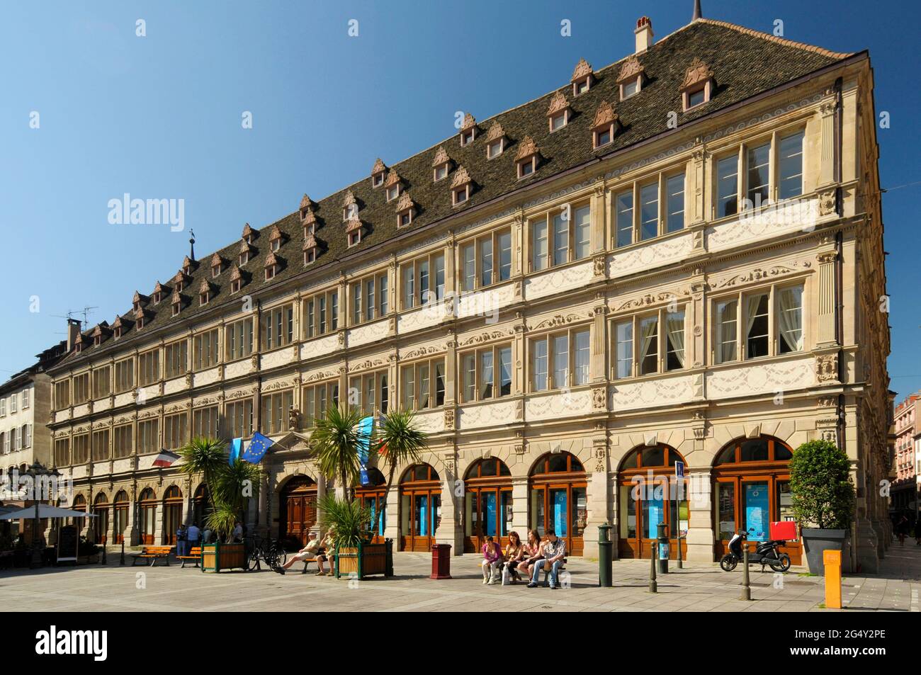 FRANCE, BAS-RHIN (67), STRASBOURG, CHAMBER OF COMMERCE AND INDUSTRY (CCI),  GUTENBERG PLACE Stock Photo - Alamy