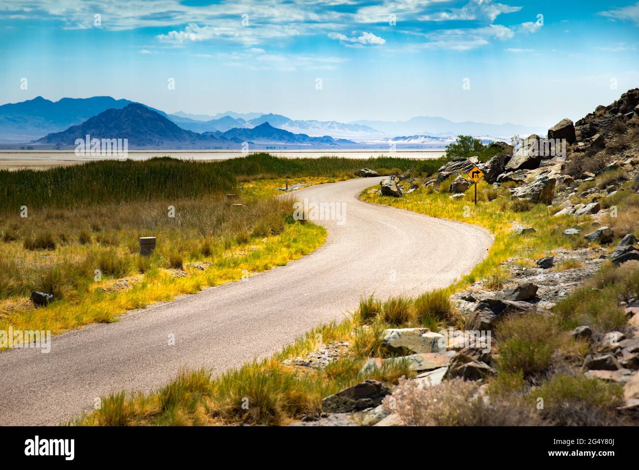 景色の写真 Zzyzx road hi-res stock photography and images - Alamy