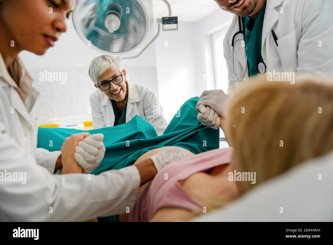 Labor childbirth hi-res stock photography and images - Page 3 - Alamy