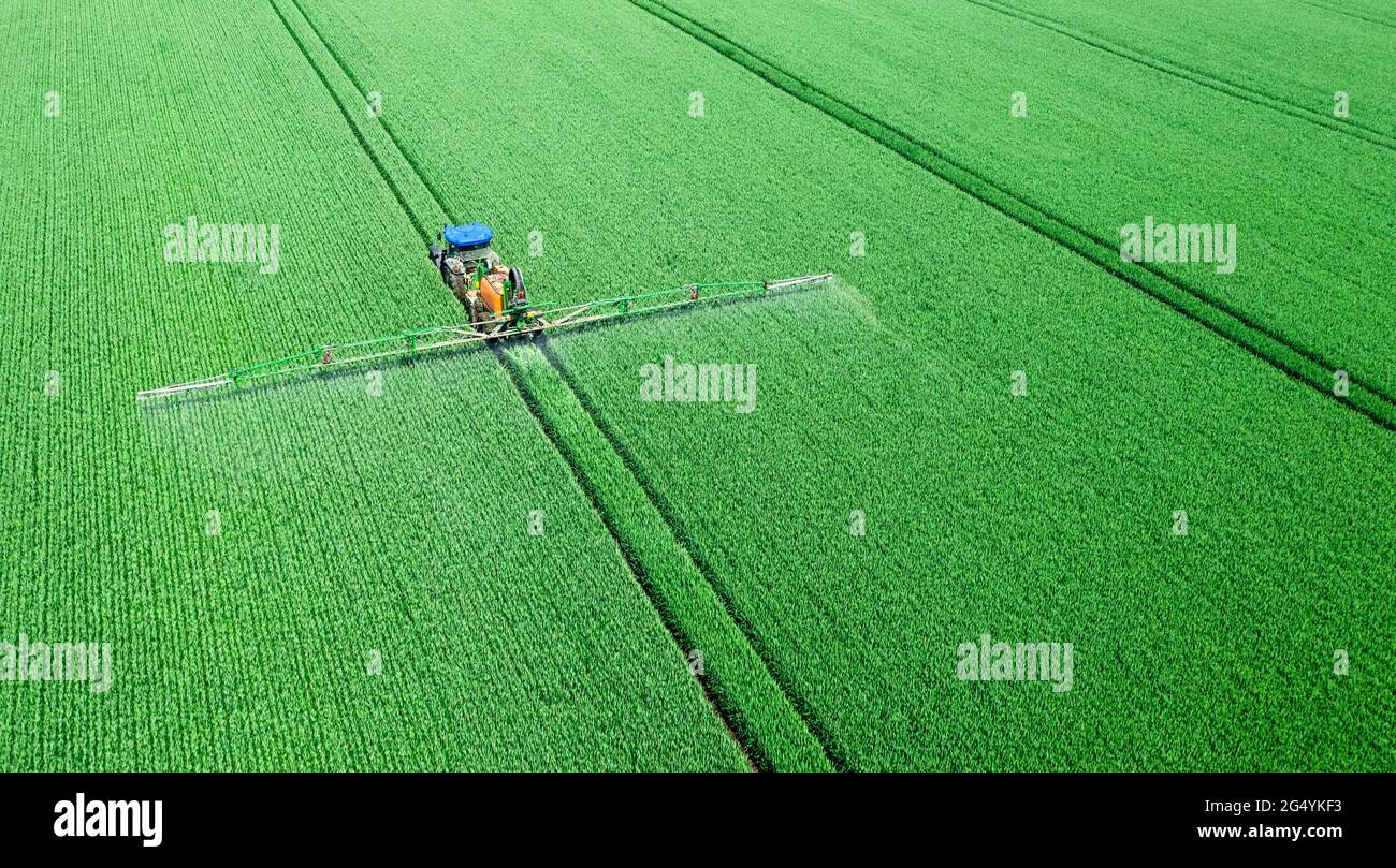 Fertilizers pesticides hires stock photography and images Alamy
