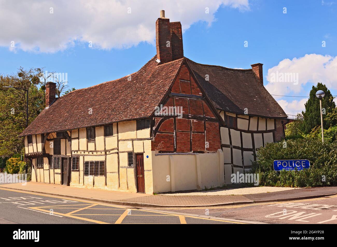 Masons Court, Rother Street, StratforuponAvon. The Oldest house in