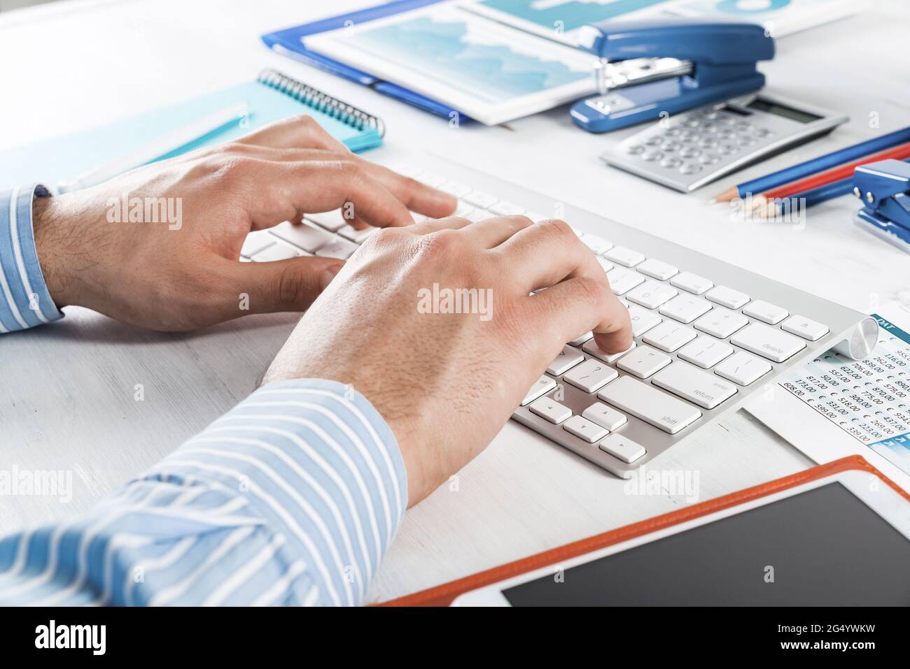 Fast Office Computer Work office work at the computer Stock Photo - Alamy