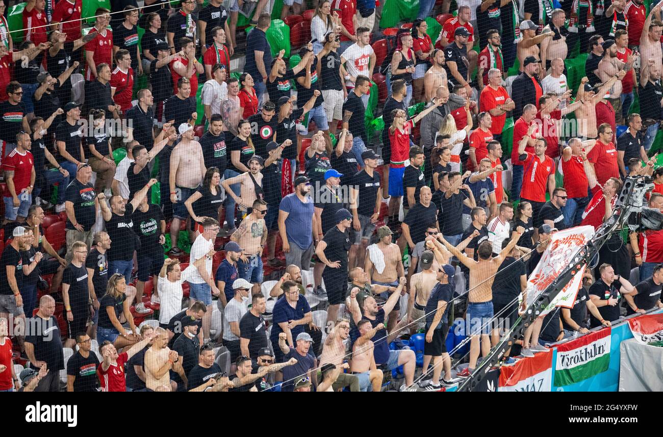 Fanblock von Ungarn   Deutschland - Ungarn München, 23.06.2021, Fussball, Saison 2020/21  Foto: Moritz Müller  Copyright (nur für journalistische Zwec Stock Photo